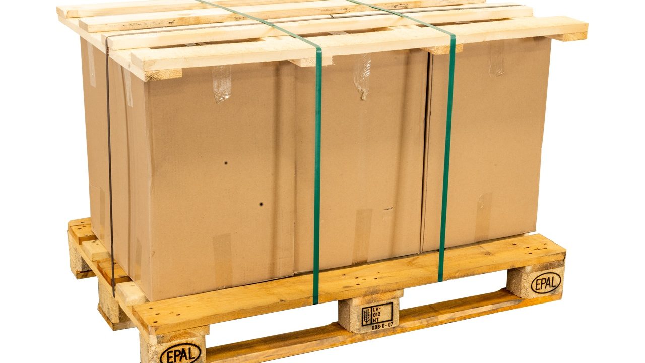 fotografie de produs paleti cutii lemn paulus logistik brasov romania
